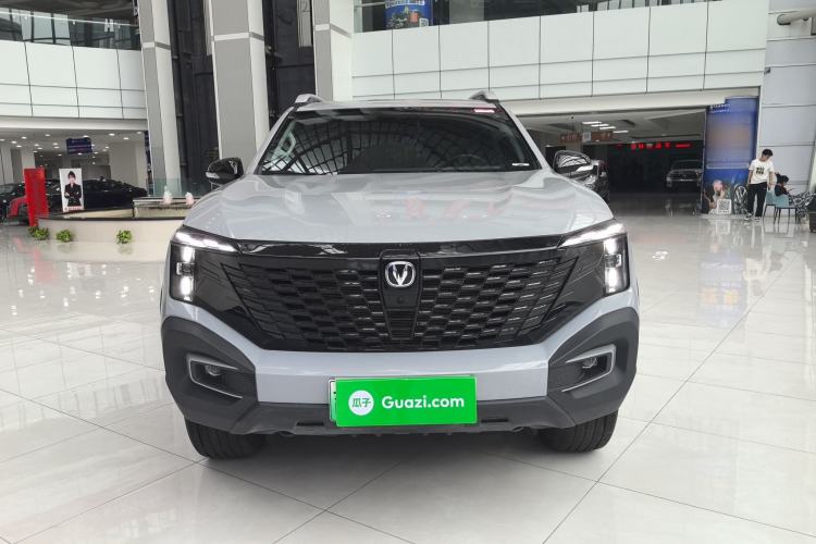 Used CHANGAN Hunter 2024 Knight Edition Flagship Model Dual-Motor All-Wheel Drive Standard Box Exterior 1