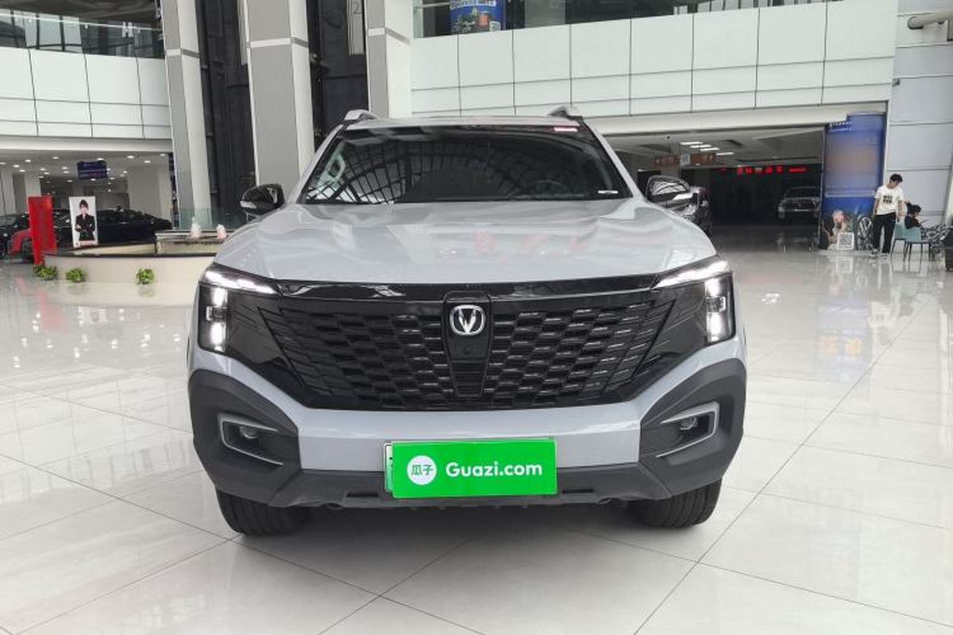 Used CHANGAN Hunter 2024 Knight Edition Flagship Model Dual-Motor All-Wheel Drive Standard Box Exterior 1