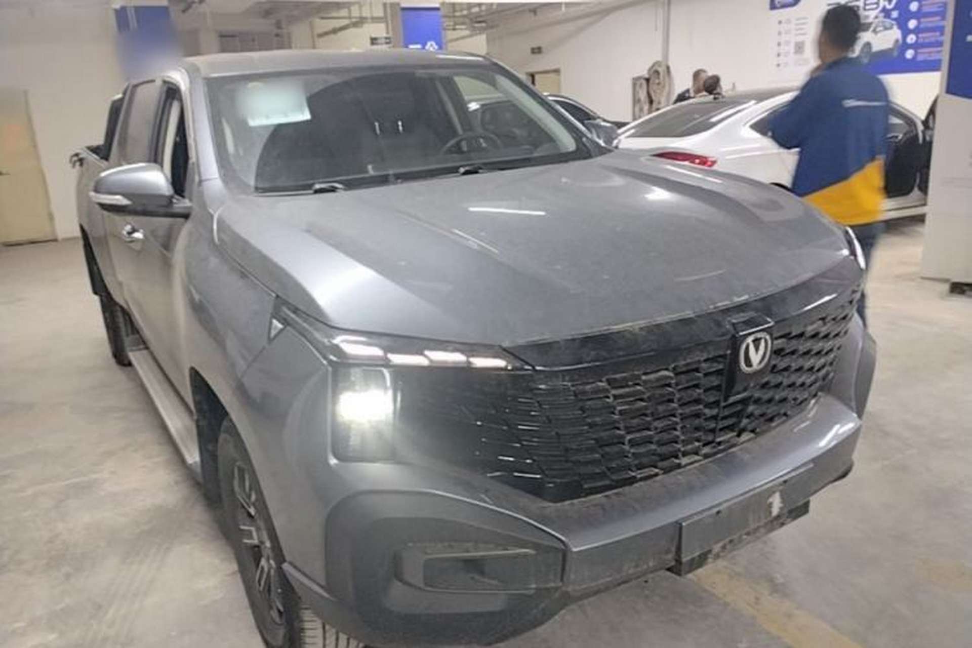 Used CHANGAN Hunter 2024 Warrior Edition Luxury Model Dual-Motor All-Wheel Drive with Extra-Long Cargo Box Front Right 45 Deg