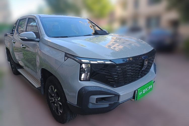Used CHANGAN Hunter 2024 Warrior Edition Luxury Model Dual-Motor All-Wheel Drive Standard Box Front Right 45 Deg