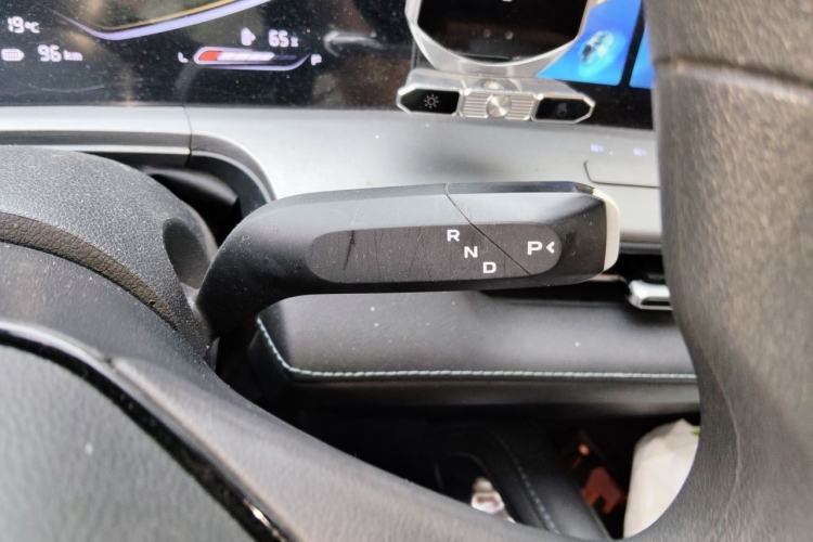 Used CHANGAN Hunter 2024 Warrior Edition Luxury Single-Motor Ultra-Long Box Gear Lever
