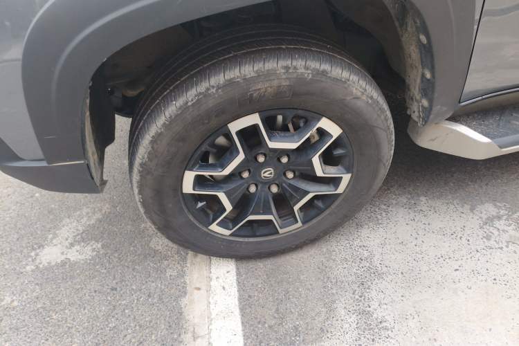 Used CHANGAN Hunter 2024 Knight Edition Flagship Single-Motor Standard Box Left Front Wheel Hub