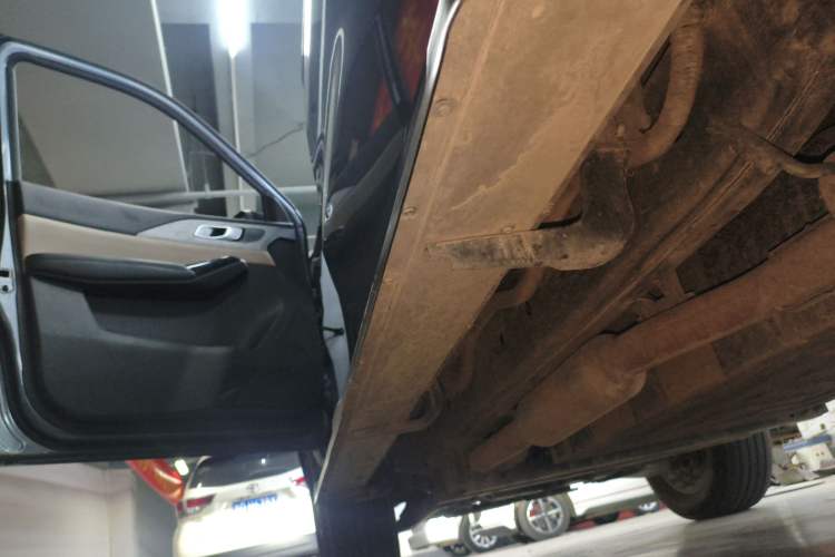 Used CHANGAN Hunter 2024 Knight Edition Flagship Single-Motor Standard Box Left Side Sill