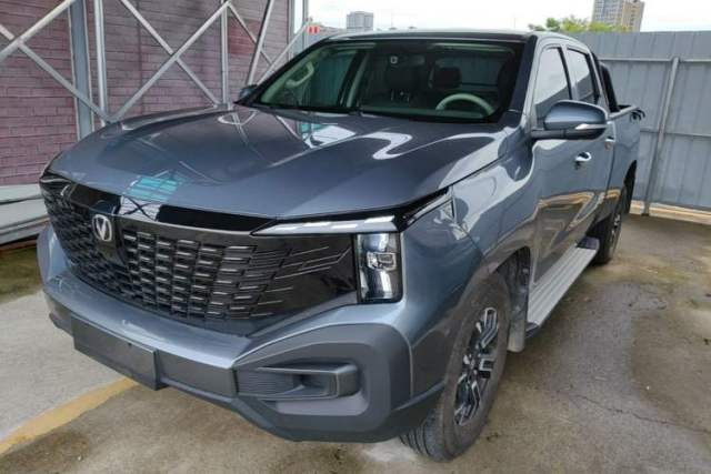 Used CHANGAN Hunter 2024 Warrior Edition Luxury Model Dual-Motor All-Wheel Drive with Extra-Long Cargo Box