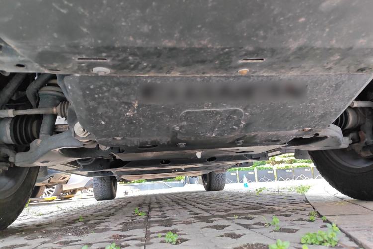 Used CHANGAN Hunter 2024 Knight Edition Flagship Model Dual-Motor All-Wheel Drive Standard Box Chassis Front