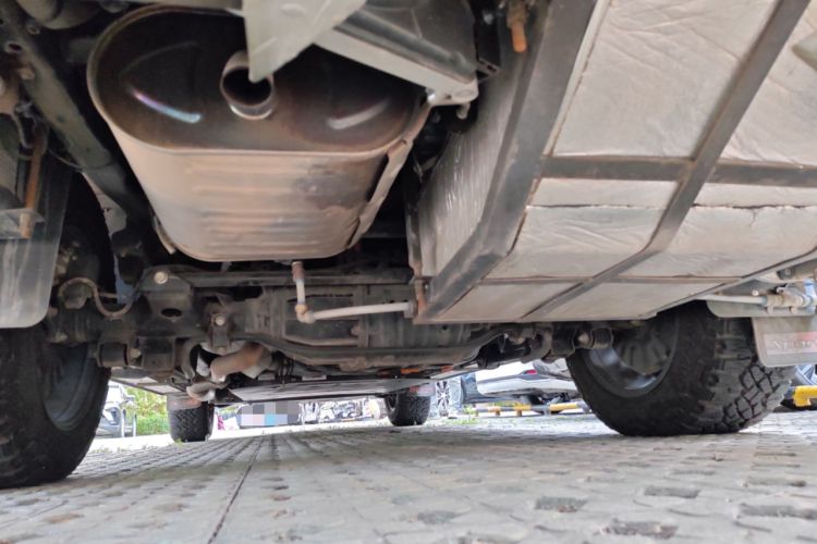 Used CHANGAN Hunter 2024 Knight Edition Flagship Model Dual-Motor All-Wheel Drive Standard Box Chassis Rear