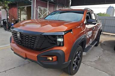Used CHANGAN Hunter 2024 Knight Edition Flagship Model Dual-Motor All-Wheel Drive Standard Box