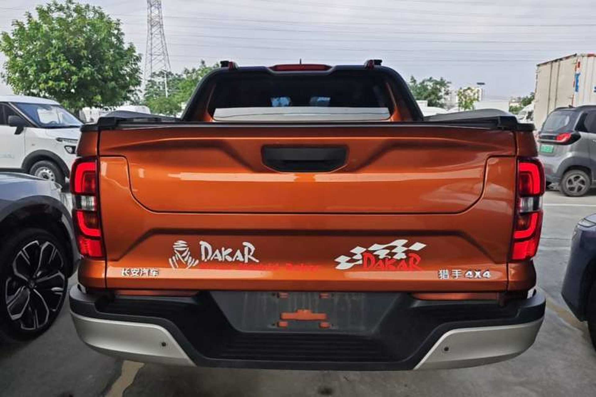 Used CHANGAN Hunter 2024 Knight Edition Flagship Model Dual-Motor All-Wheel Drive Standard Box Rear