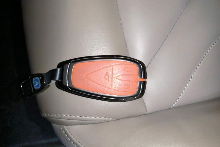 Used CHANGAN Hunter 2024 Knight Edition Flagship Model Dual-Motor All-Wheel Drive Standard Box Interior 1