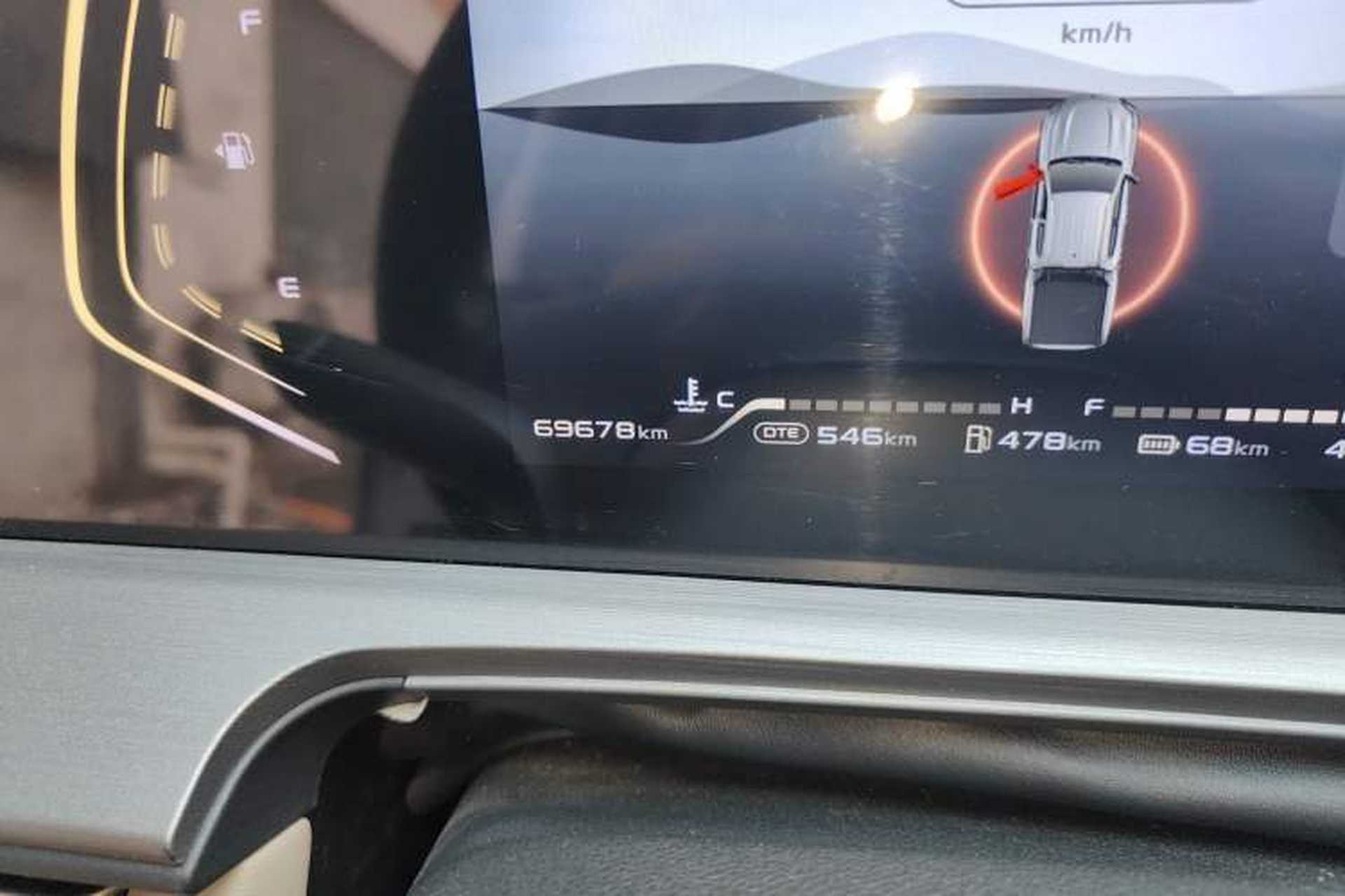 Used CHANGAN Hunter 2024 Knight Edition Flagship Model Dual-Motor All-Wheel Drive Standard Box Odometer Close Up