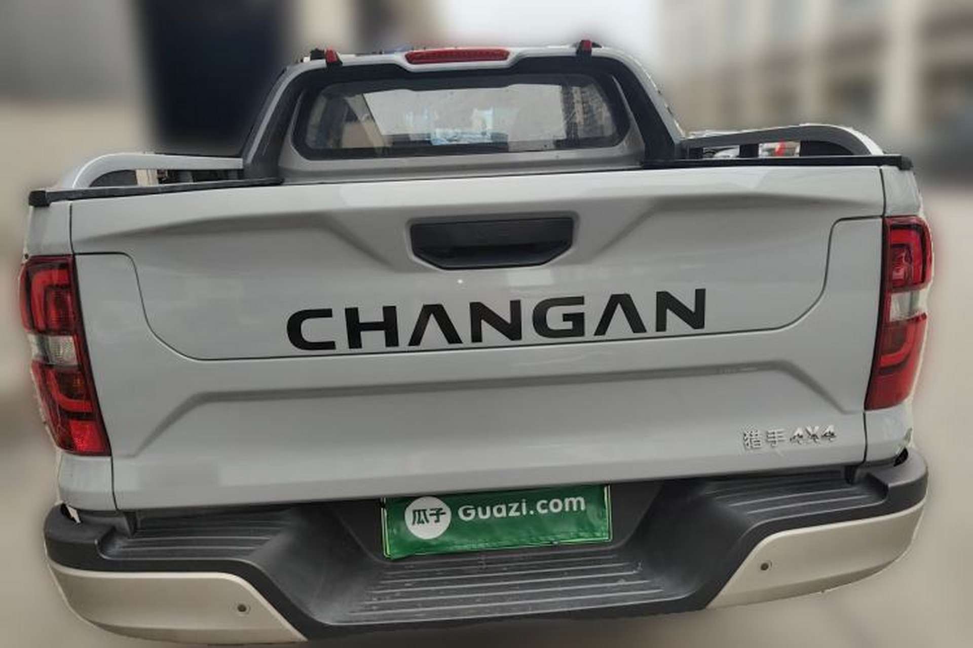 Used CHANGAN Hunter 2024 Knight Edition Flagship Model Dual-Motor All-Wheel Drive Standard Box Rear