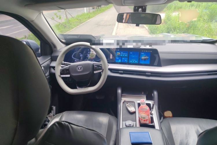 Used CHANGAN Hunter 2024 Warrior Edition Luxury Model Dual-Motor All-Wheel Drive with Extra-Long Cargo Box Steering Wheel