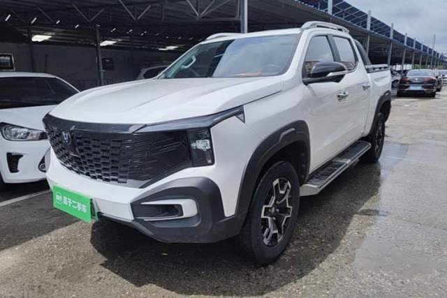 Used CHANGAN Hunter 2024 Knight Edition Flagship Model Dual-Motor All-Wheel Drive Standard Box
