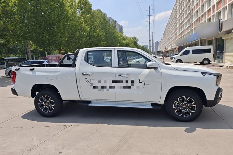 Used CHANGAN Hunter 2024 Warrior Edition Luxury Model Dual-Motor All-Wheel Drive with Extra-Long Cargo Box Exterior 2