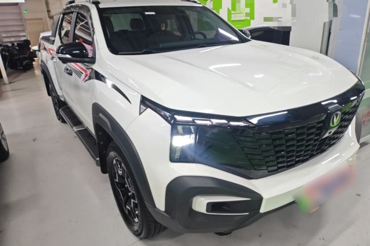 Used CHANGAN Hunter 2024 Knight Edition Flagship Model Dual-Motor All-Wheel Drive Standard Box Front Right 45 Deg
