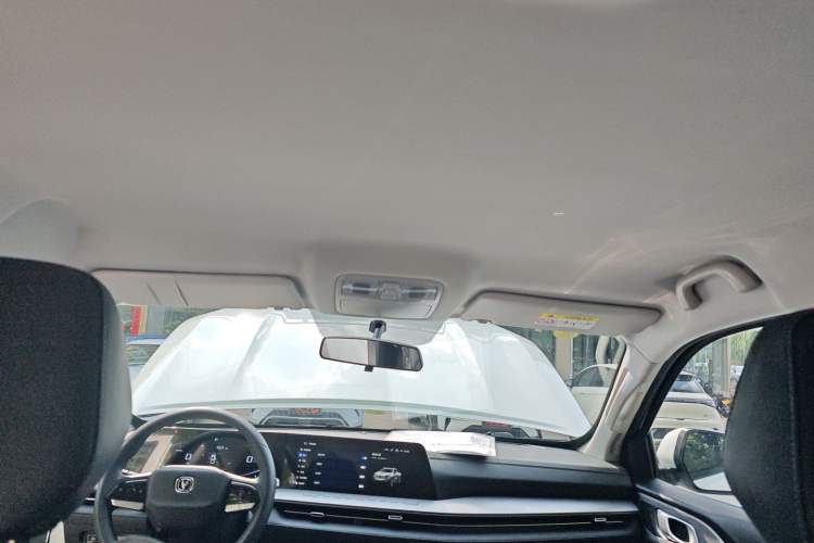 Used CHANGAN Hunter 2024 Warrior Edition Luxury Model Dual-Motor All-Wheel Drive with Extra-Long Cargo Box Headliner
