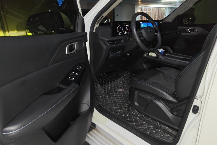 Used CHANGAN Hunter 2024 Warrior Edition Luxury Single-Motor Ultra-Long Box Interior 3