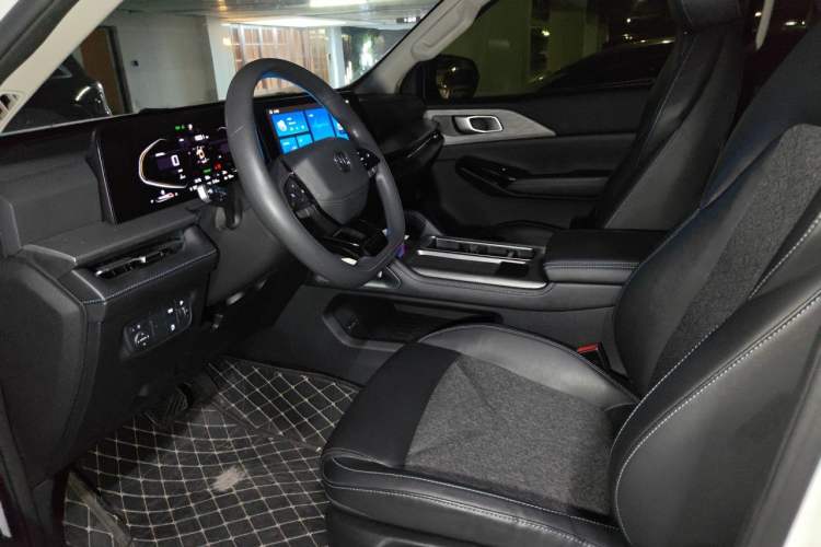 Used CHANGAN Hunter 2024 Warrior Edition Luxury Single-Motor Ultra-Long Box Left Front Seat