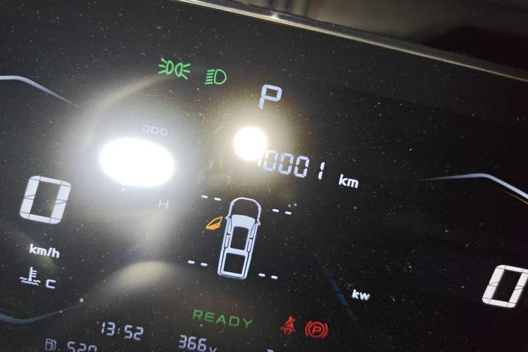 Used CHANGAN Hunter 2024 Warrior Edition Luxury Single-Motor Ultra-Long Box Odometer Close Up