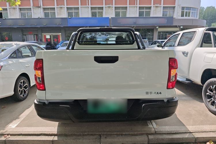 Used CHANGAN Hunter 2024 Warrior Edition Luxury Model Dual-Motor All-Wheel Drive with Extra-Long Cargo Box Rear