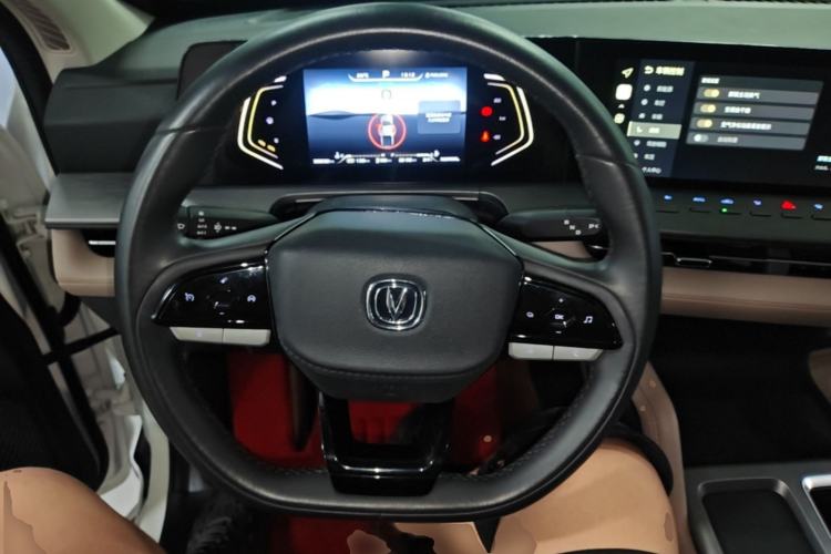 Used CHANGAN Hunter 2024 Knight Edition Flagship Model Dual-Motor All-Wheel Drive Standard Box Steering Wheel