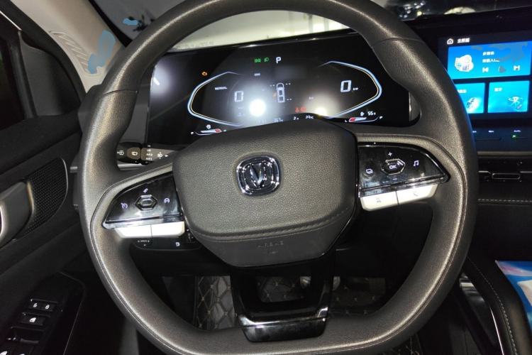 Used CHANGAN Hunter 2024 Warrior Edition Luxury Single-Motor Ultra-Long Box Steering Wheel