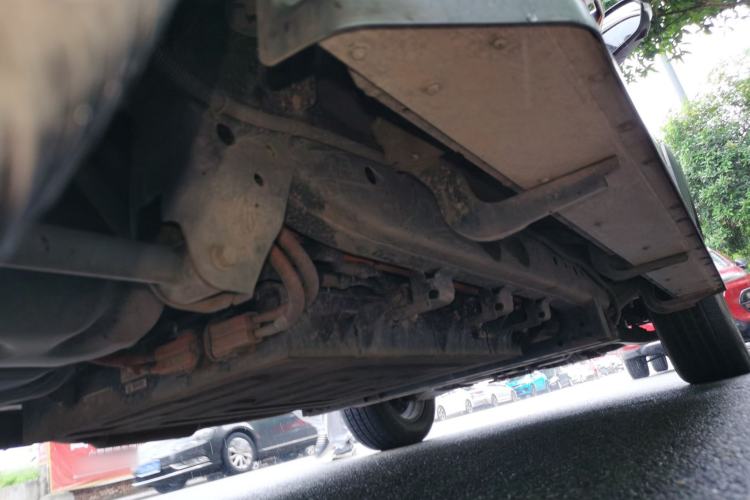 Used CHANGAN Hunter 2024 Knight Edition Flagship Model Dual-Motor All-Wheel Drive Standard Box Chassis Rear Right