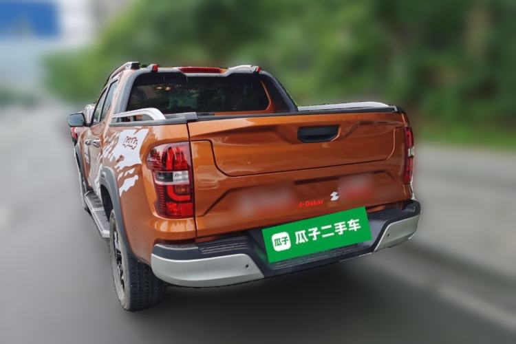 Used CHANGAN Hunter 2024 Knight Edition Flagship Model Dual-Motor All-Wheel Drive Standard Box Exterior 3