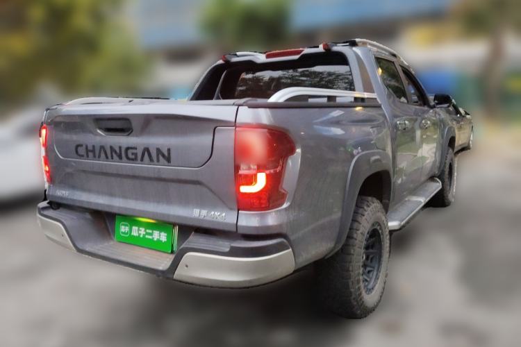 Used CHANGAN Hunter 2025 Model, Knight Edition, Lingshang Type, Dual-Motor Four-Wheel Drive Standard Box Rear Right 45 Deg