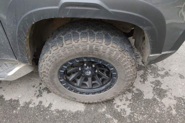 Used CHANGAN Hunter 2025 Model, Knight Edition, Lingshang Type, Dual-Motor Four-Wheel Drive Standard Box Right Front Wheel Hub