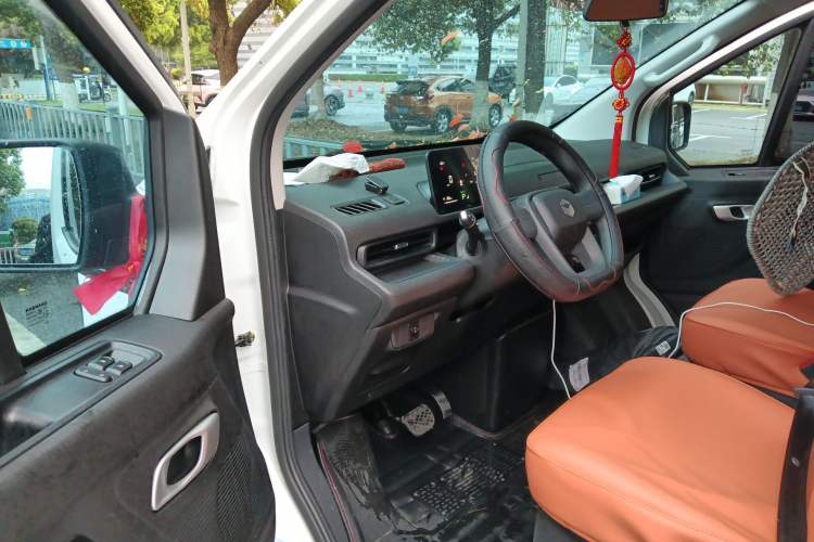 Used CHANGAN KAICHENG V919 2025 Model, Glory Edition, Golden Shield 50 kWh, Short Wheelbase, Low Roof, Elite Version, 6 Seats Driver Seat