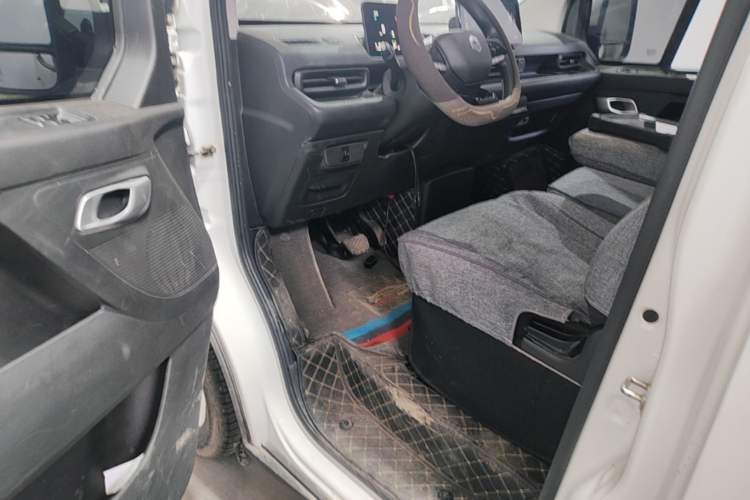 Used CHANGAN KAICHENG V919 2025 Model Speed Transport Cabin, CATL 53kWh, Long Wheelbase High-Roof Elite 6-seater Driver Seat
