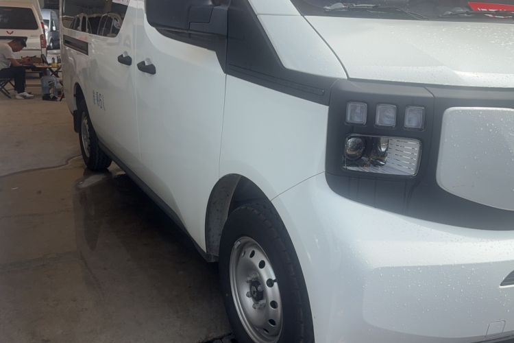 Used CHANGAN KAICHENG V919 2025 Model, Glory Edition, Golden Shield 50 kWh, Short Wheelbase, Low Roof, Elite Version, 6 Seats Exterior 2