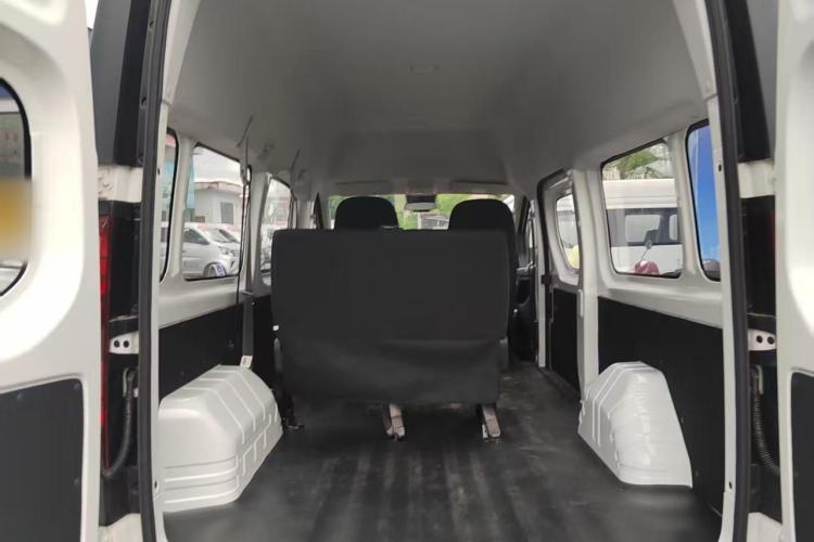 Used CHANGAN KAICHENG V919 2025 Model, Express Cabin, CATL 88 kWh, Long Wheelbase, High Roof, Smart Version, 6 Seats Interior 3