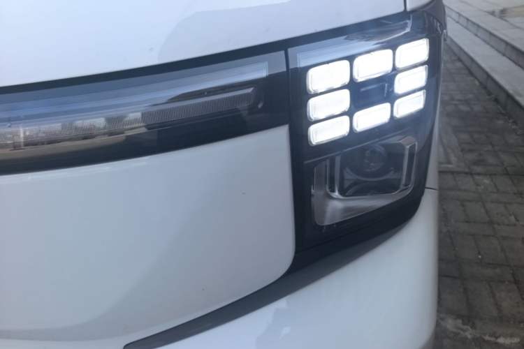 Used CHANGAN KAICHENG V919 2025 Model, Express Cabin, CATL 88 kWh, Long Wheelbase, High Roof, Smart Version, 6 Seats Left Front Headlight