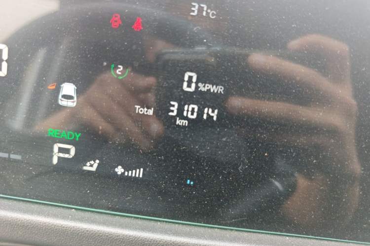 Used CHANGAN KAICHENG V919 2025 Model, Express Cabin, CATL 88 kWh, Long Wheelbase, High Roof, Smart Version, 6 Seats Odometer Close Up