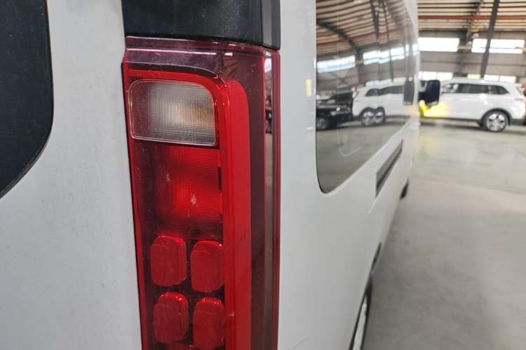 Used CHANGAN KAICHENG V919 2025 Model Speed Transport Cabin, CATL 53kWh, Long Wheelbase High-Roof Elite 6-seater Right Rear Taillight