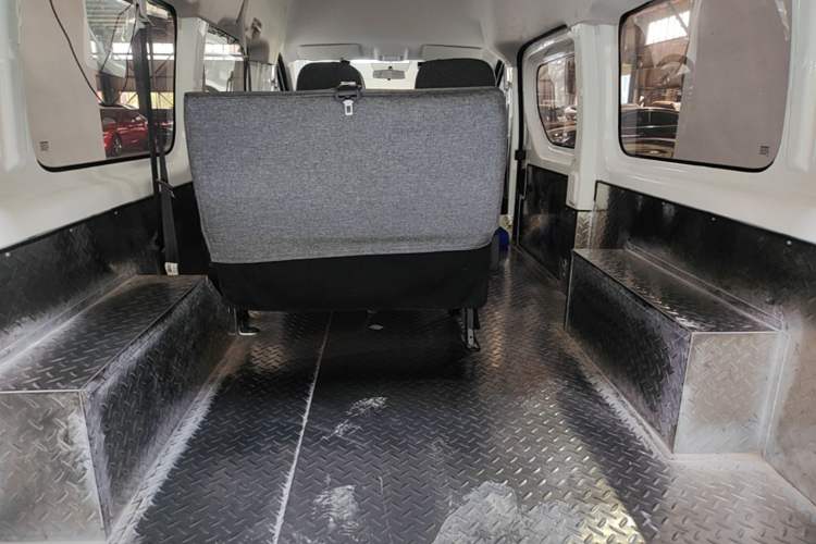 Used CHANGAN KAICHENG V919 2025 Model Speed Transport Cabin, CATL 53kWh, Long Wheelbase High-Roof Elite 6-seater Trunk
