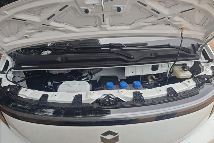 Used CHANGAN KAICHENG V919 2026 Model Express Cabin, CATL 88kWh, Long Wheelbase, High Roof, Smart Version, 6 Seats Engine Bay