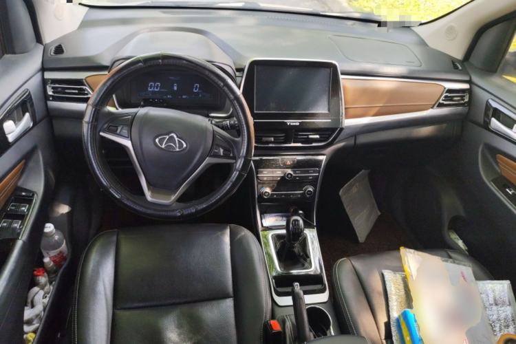 Used CHANGAN KAICHENG Changxing 2019 1.5L Manual Smart Connect Luxury Model Center Console