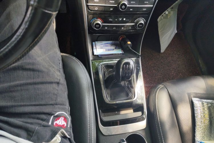 Used CHANGAN KAICHENG Changxing 2019 1.5L Manual Smart Connect Luxury Model Gear Lever