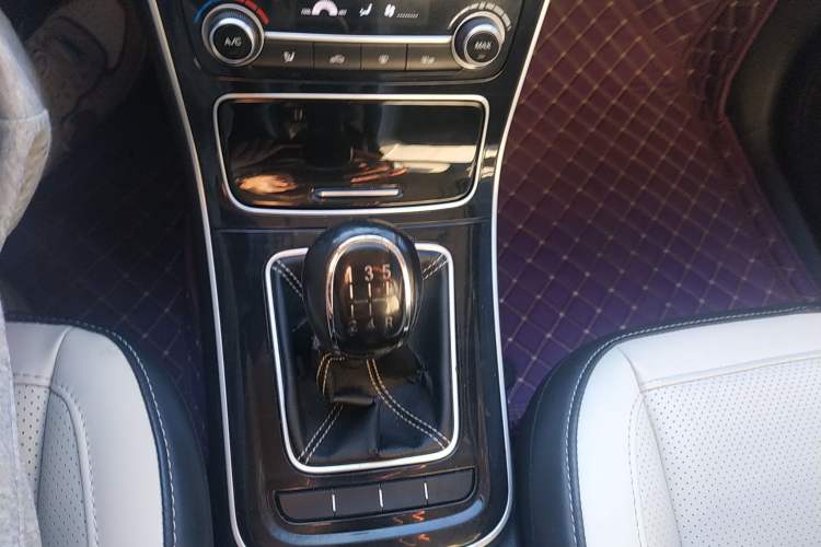 Used CHANGAN KAICHENG Changxing 2019 1.5L Manual Smart Connect Luxury Model Gear Lever