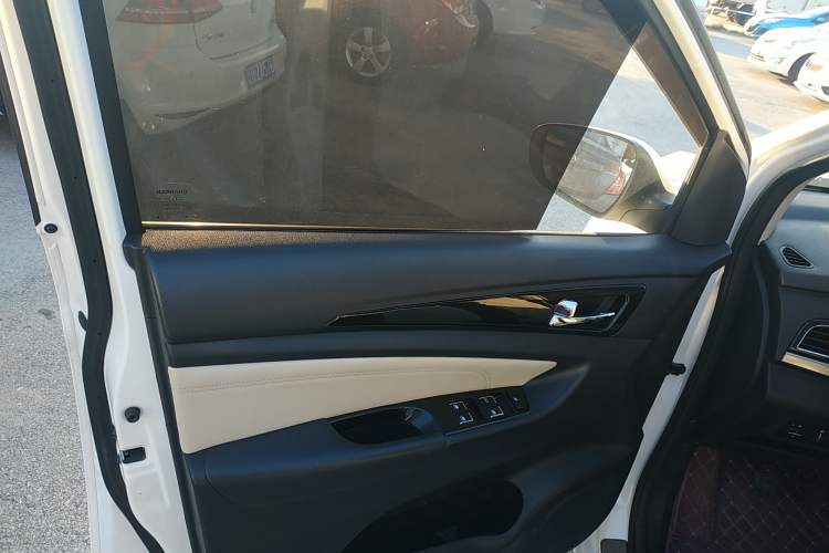 Used CHANGAN KAICHENG Changxing 2019 1.5L Manual Smart Connect Luxury Model Interior 4