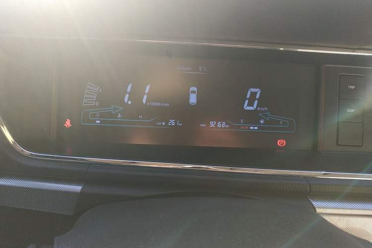 Used CHANGAN KAICHENG Changxing 2019 1.5L Manual Smart Connect Luxury Model Odometer Close Up
