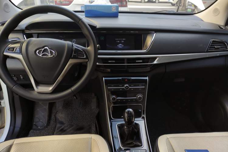 Used CHANGAN KAICHENG Changxing 2020 1.5L Manual Luxury Model Center Console