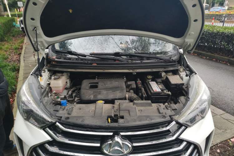 Used CHANGAN KAICHENG Changxing 2020 1.5L Manual Luxury Model Engine Bay