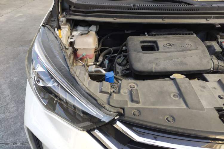 Used CHANGAN KAICHENG Changxing 2020 1.5L Manual Luxury Model Engine Bay Right