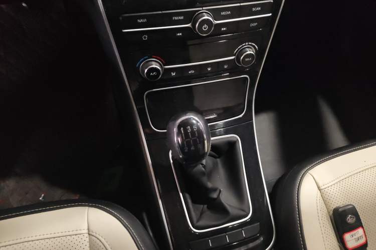 Used CHANGAN KAICHENG Changxing 2020 1.5L Manual Luxury Model Gear Lever