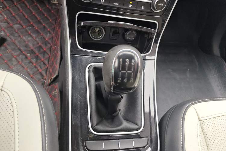 Used CHANGAN KAICHENG Changxing 2020 1.5L Manual Luxury Model Gear Lever