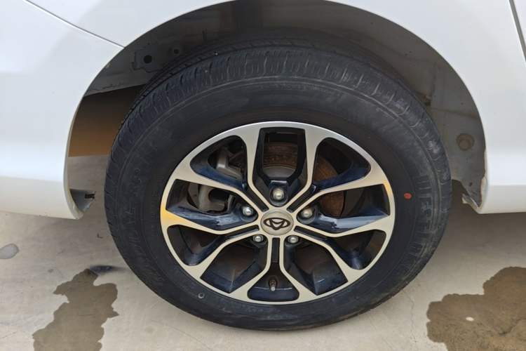 Used CHANGAN KAICHENG Changxing 2020 1.5L Manual Elite Edition Right Rear Wheel Hub